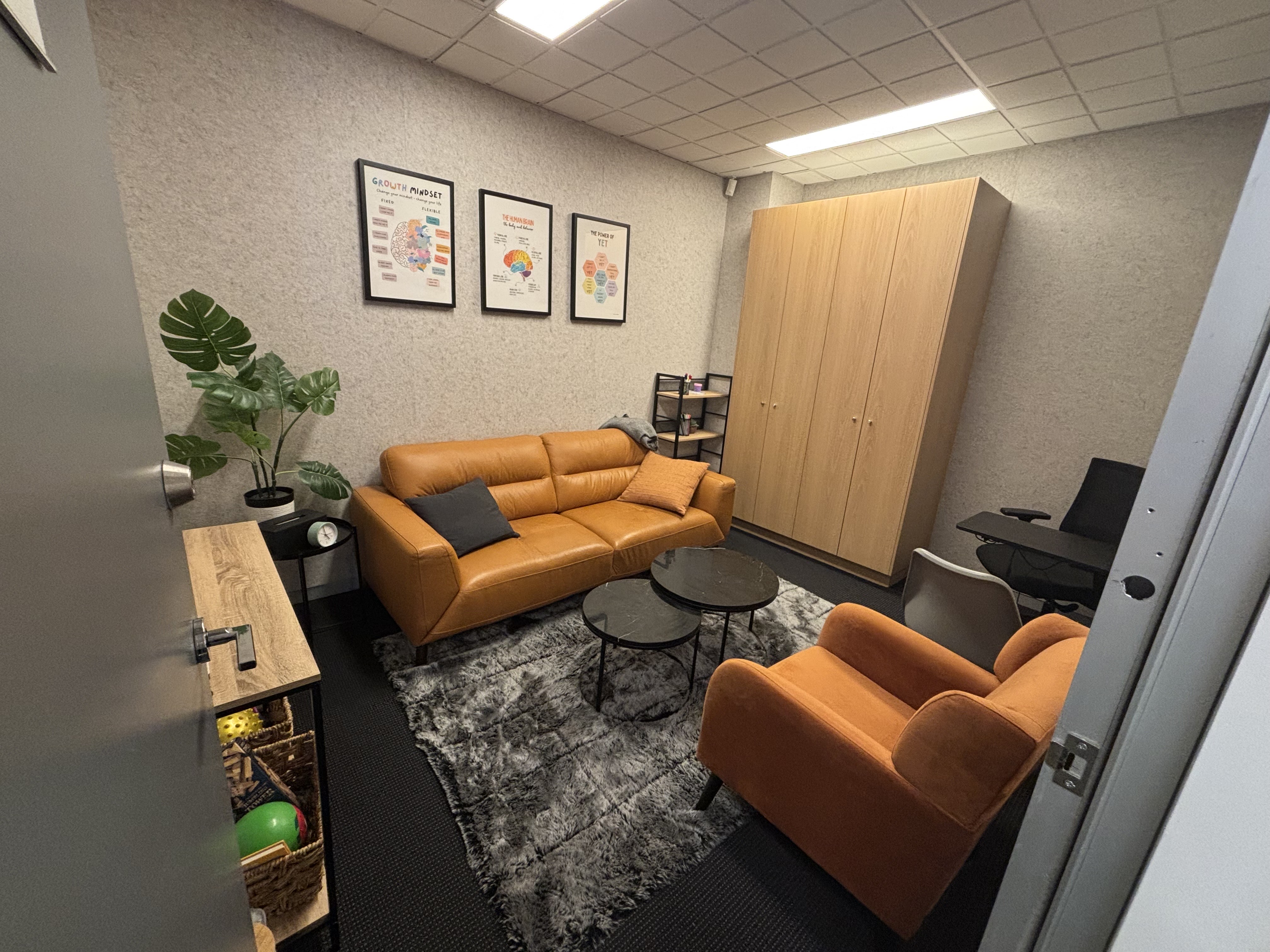 Mount Waverley Room 5